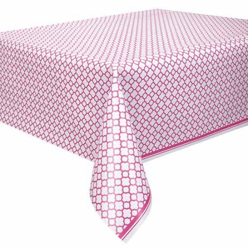 Quatrefoil pink tablecover