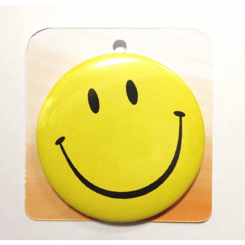 Yellow button badge - Smile face